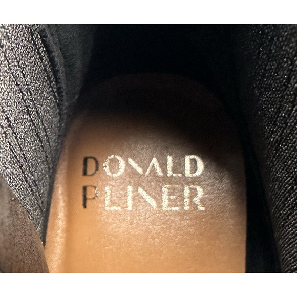 Donald Pliner Banks Women's Black Suede Pull On Ankle Boots Size 7 Booties Zip - Picture 12 of 15